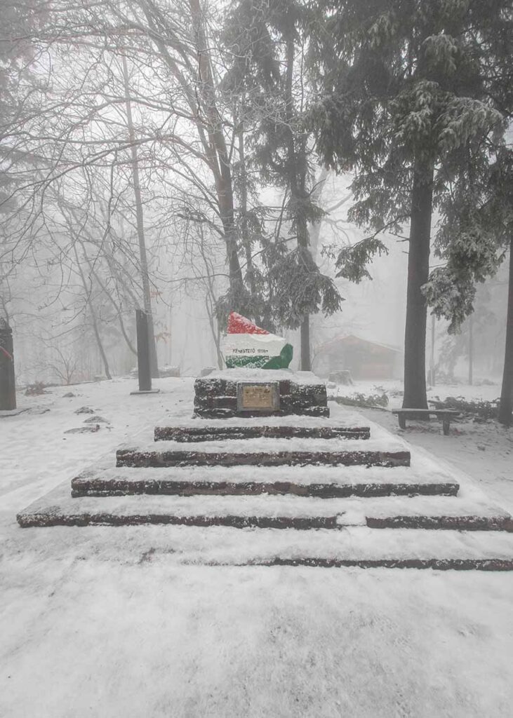 Kékestető – Sas-kő