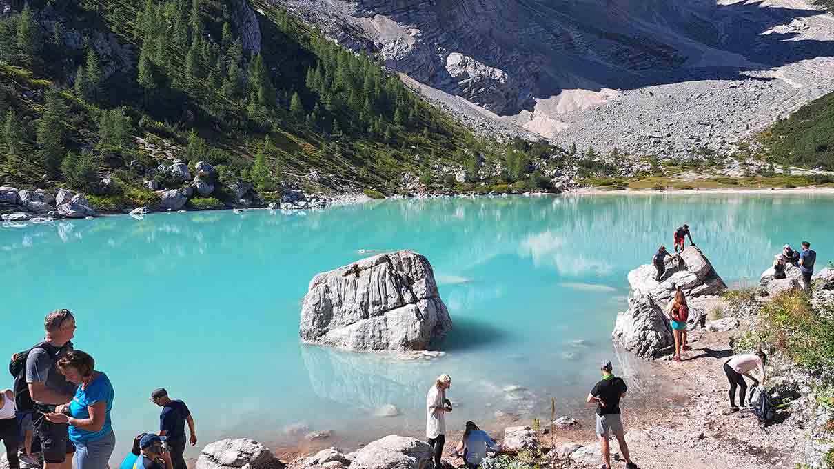 Sorapis-tó (Lago di Sorapis) – túra a Passo Tre Croci hágótól – Dolomitok program