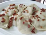 Pierogi ruskie – krumplis-túrós töltött tészta, lengyel étel